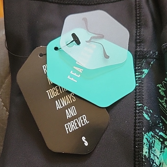 NWT LulaRoe Rise Fearless Leggings Size Small - Picture 5 of 6